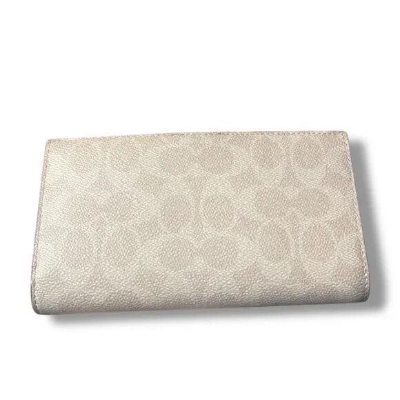 Coach Cream Wallet - Picture 3 of 6